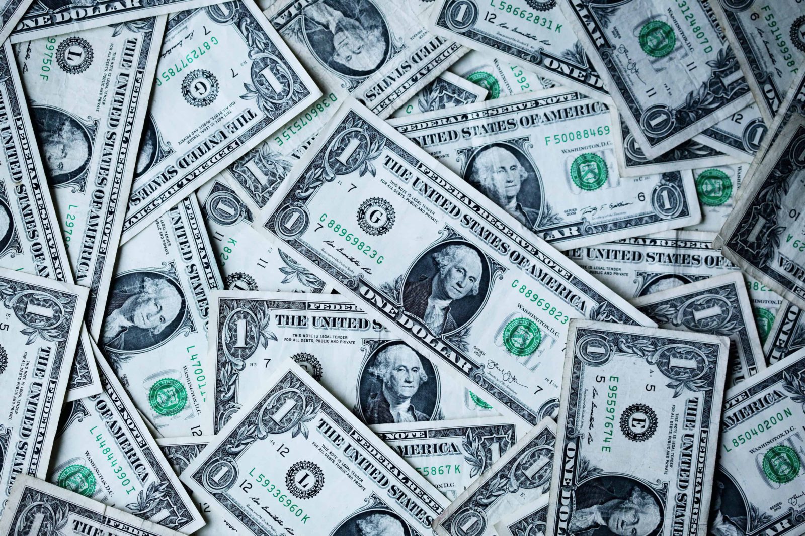 World Economy Risks ‘Dangerously Diverging’ Even as Growth Booms