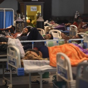 indian-billionaire-calls-for-lockdown-amid-rising-cases