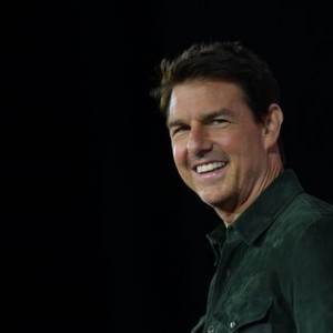 Tom Cruise Returns Golden Globes Awards In Protest Of HFPA