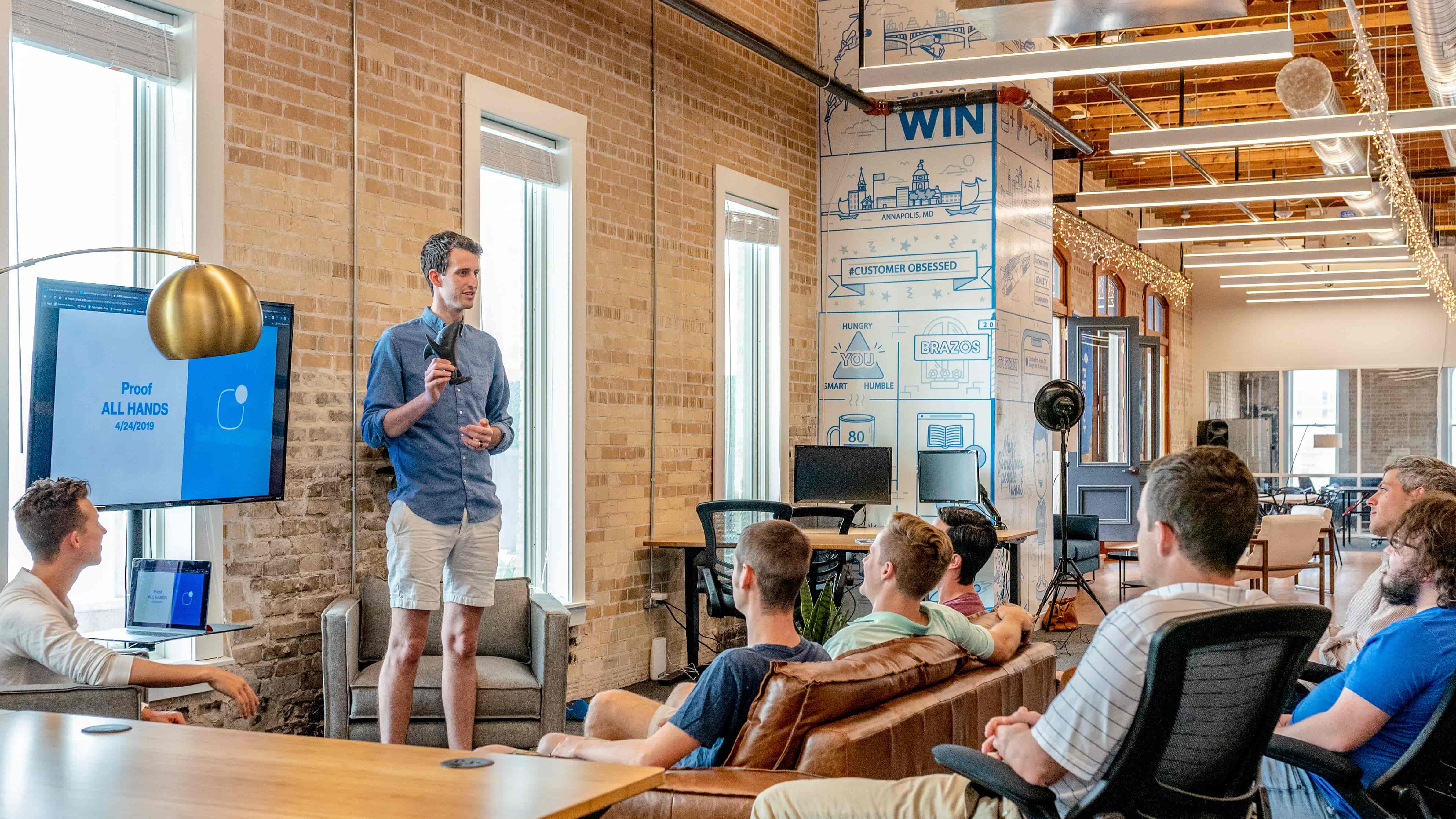How Community Building Gives Your Business a Competitive Advantage