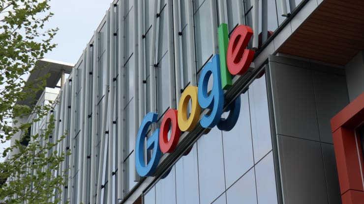 Twitter, Facebook, Google Changing Return-To-Office Plans Amid Delta Variant Spread