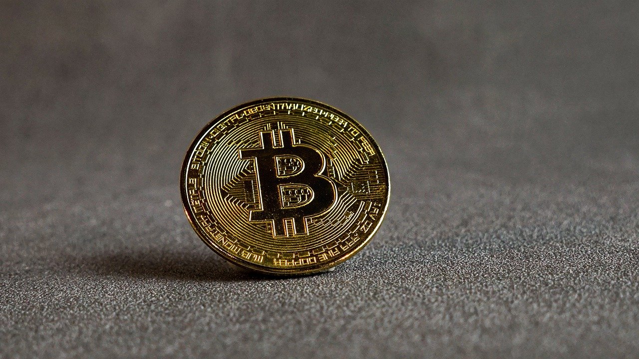 What’s The Perfect Amount To Invest In Cryptocurrencies? Financial Advisors Weigh In