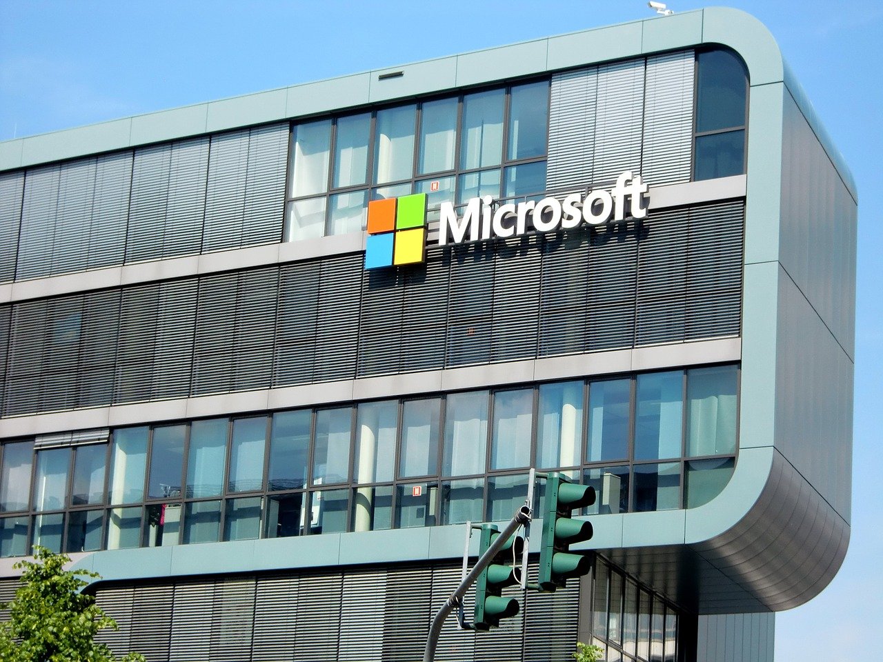 Microsoft Joins The List Of Companies Abandoning Plans To Re-open Offices
