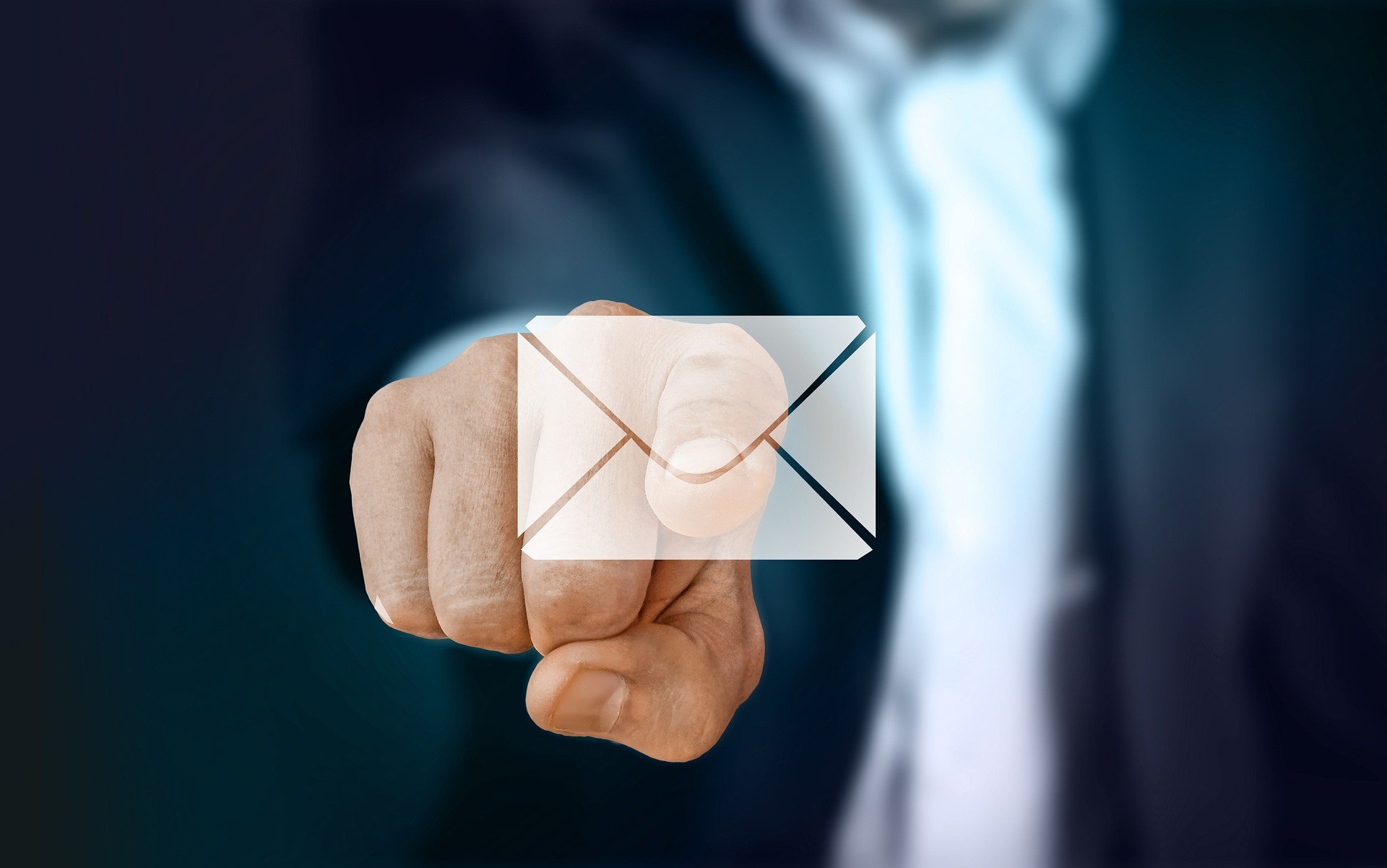 The Shocking Truth About The Way Bill Gates Responds To His Emails