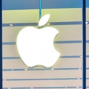 apple-worker-alleged-that-she-was-fired-for-her-workplace-activism