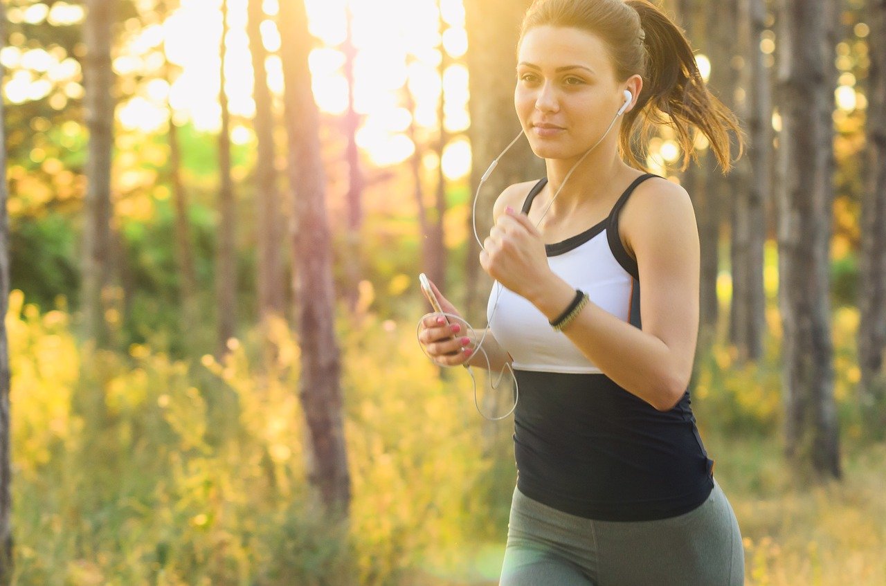 A Neuroscientist Shares The 4 Brain-Changing Benefits Of Exercise—And How You Should Do