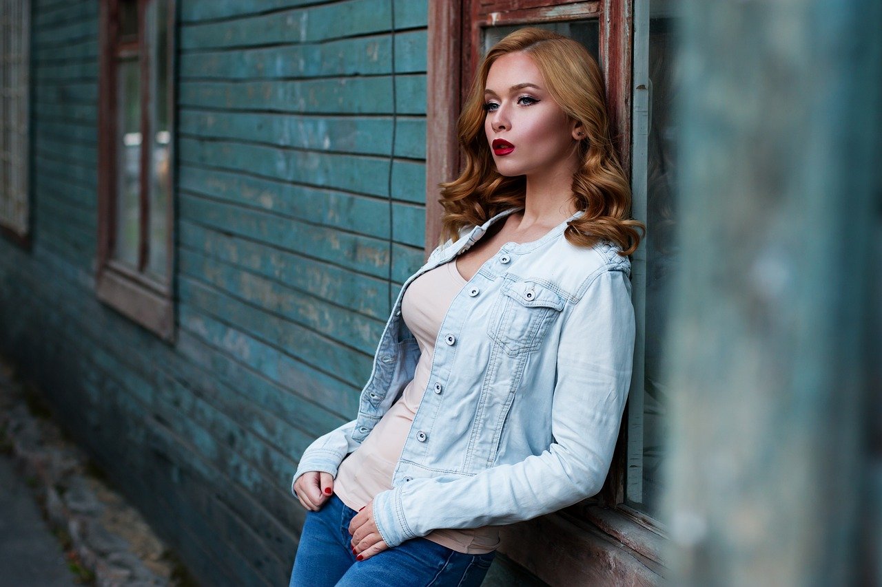 She Launched Her First Start-Up At Age 26. Now She Runs Khloé Kardashian’s Denim Brand