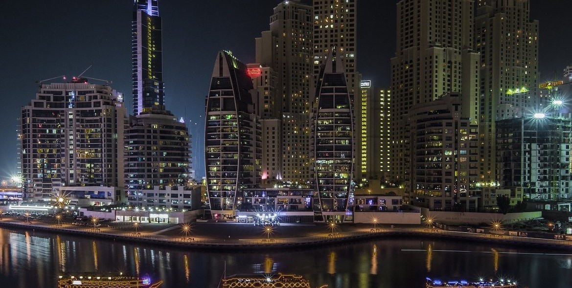 UAE Plans To Change Weekends To Saturday And Sunday As From Next Year