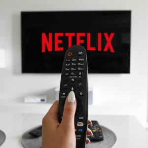 Netflix Shares Dip After Subscriber Outlook Misses Estimates