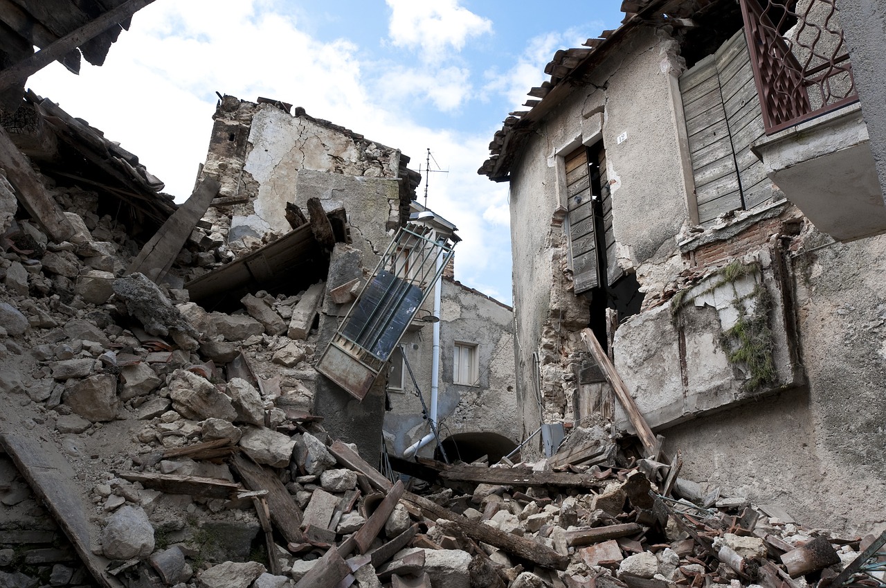 Earthquake Hits Southern Japan, Injures 13 People