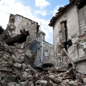 Earthquake Hits Southern Japan, Injures 13 People