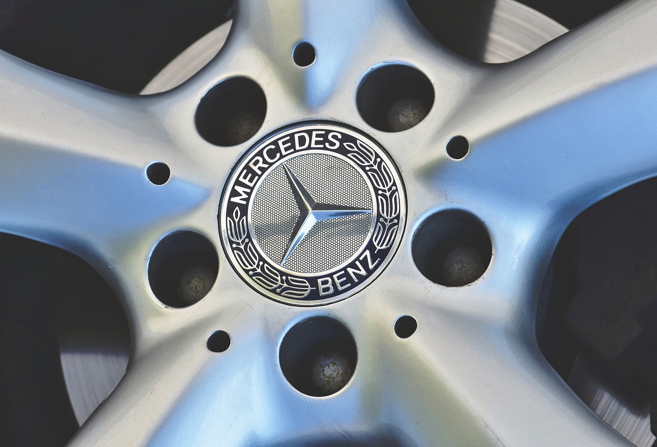 Daimler AG To Rebrand As Mercedes-Benz On Feb. 1