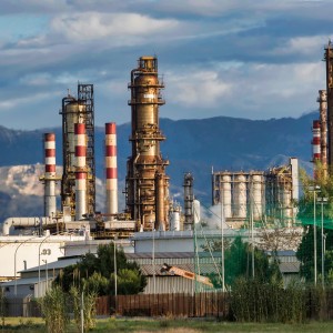 Oil Soars To 13-Year High As US Ponders Russia Crude Ban
