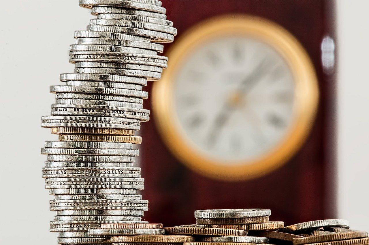 How To Manage Your Money Amid Global Unrest