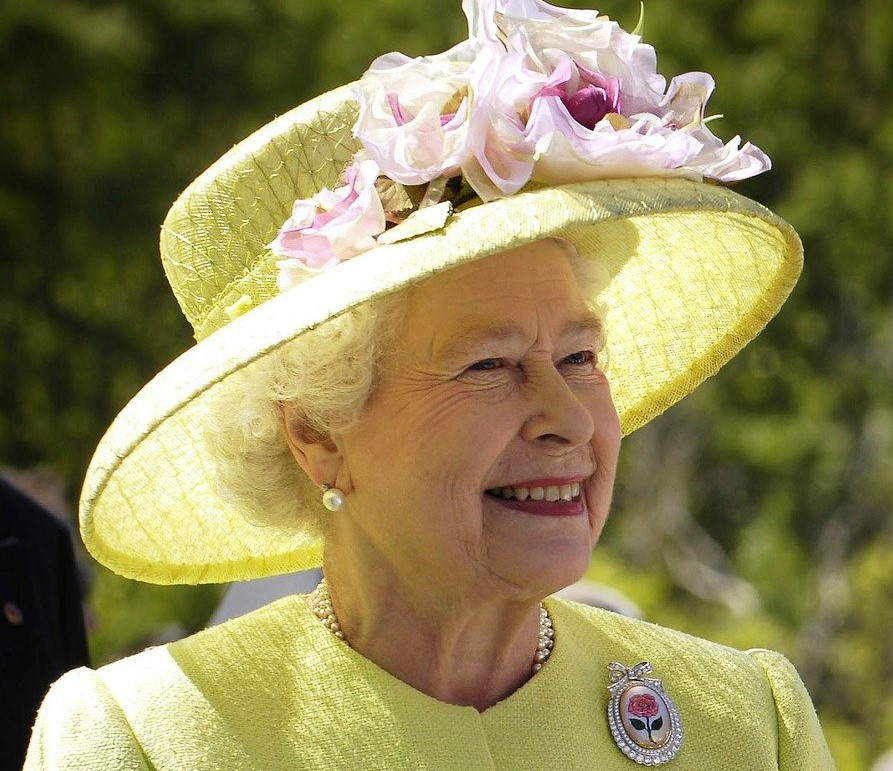 Queen Elizabeth Opens The New London Elizabeth Train Station: A Fresh Boost To Public Transportation