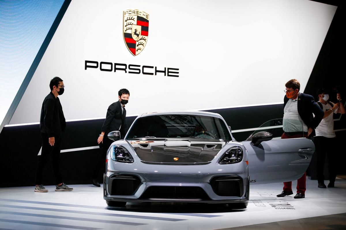 German Court Rejects Investors' Damages Claims Against Porsche SE