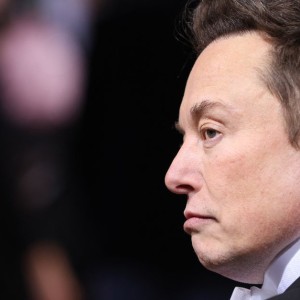 Elon Musk Renews Interest In Twitter Deal