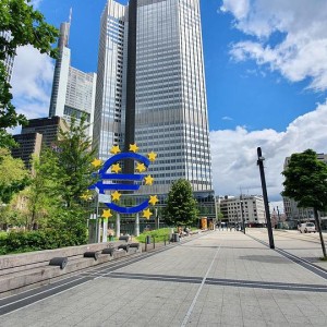 Euro Zone Inflation Hits Record High Of 10.7% As Growth Slows Sharply