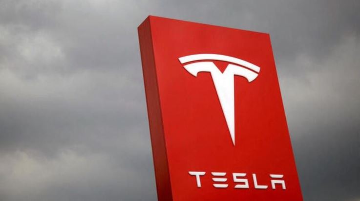 Ex-Tesla Australia Director Pleads Guilty To Insider Trading
