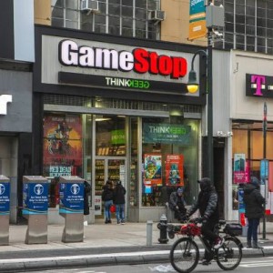 Retail Traders Think Stocks Will Bottom In 2023, To Load Up On Big Tech