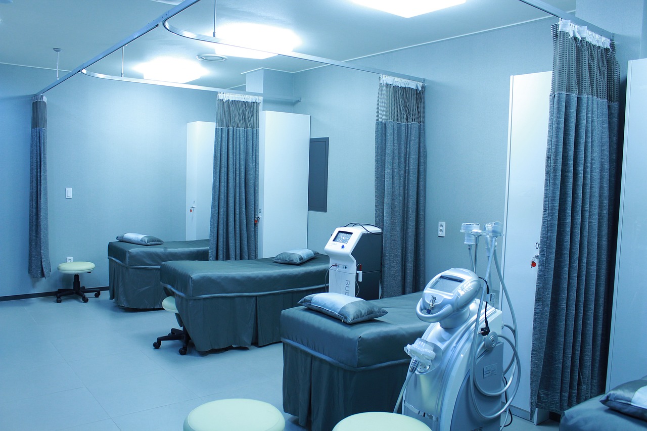 Hospitals Told To Free Up Beds For Ambulance Strike
