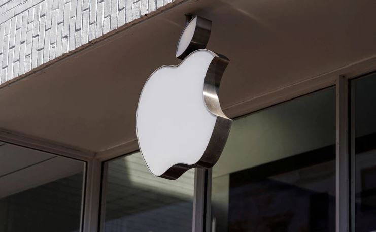Apple Supplier Luxshare Rises After Reportedly Winning Contract To Produce Luxury iPhones
