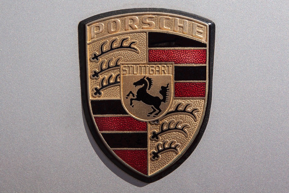 Google, Porsche In Talks Over Google Apps Access