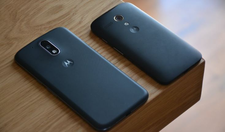 Motorola Shows Off A Rollable Smartphone With A Screen That Can Extend Vertically