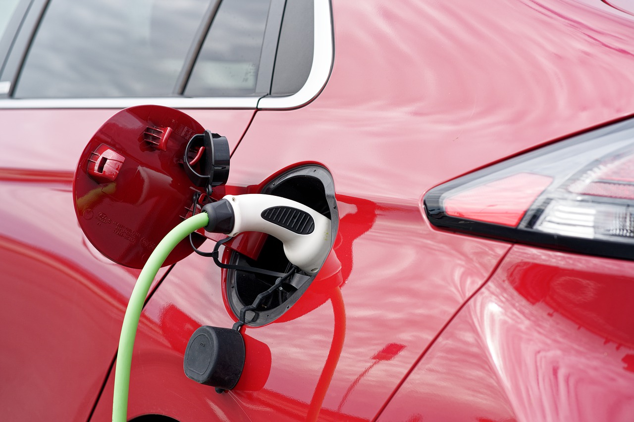 US, EU To Launch Talks On Free-Trade-Like Status, Easing EV Trade Dispute