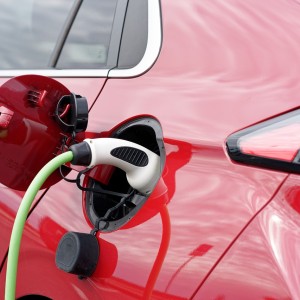 GM Plans To Phase Out Apple CarPlay In EVs, With Google's Help