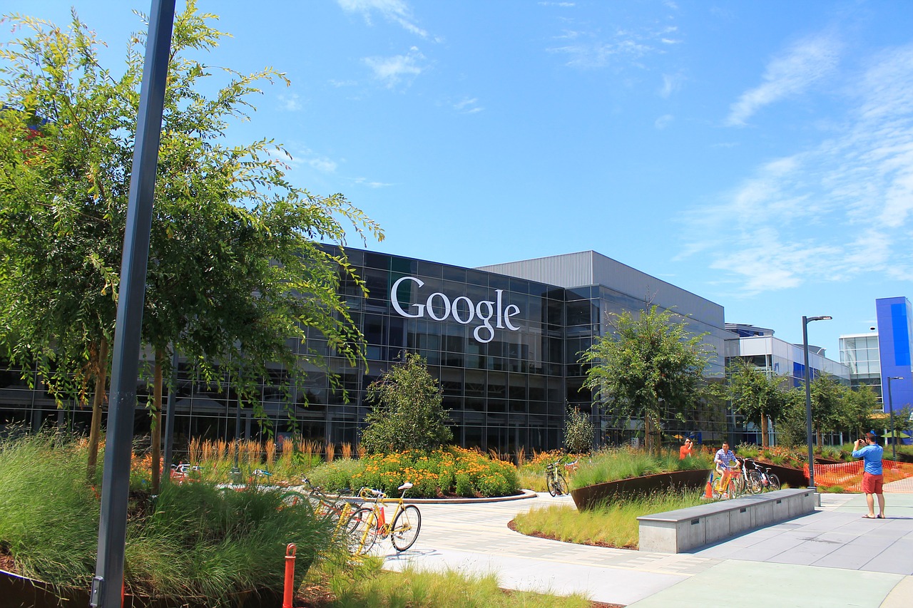 Google To Cut Down On Employee Laptops, Services And Staplers For ‘Multi-Year’ Savings