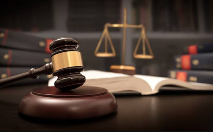  UK and Nigeria agree on a pact permitting British lawyers to practice law in Nigeria.