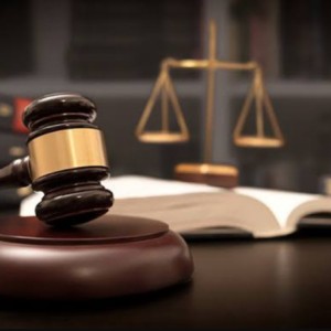  UK and Nigeria agree on a pact permitting British lawyers to practice law in Nigeria.