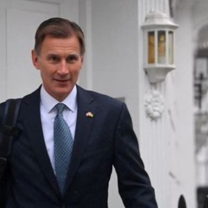 Jeremy Hunt expected to announce 2p National Insurance cut