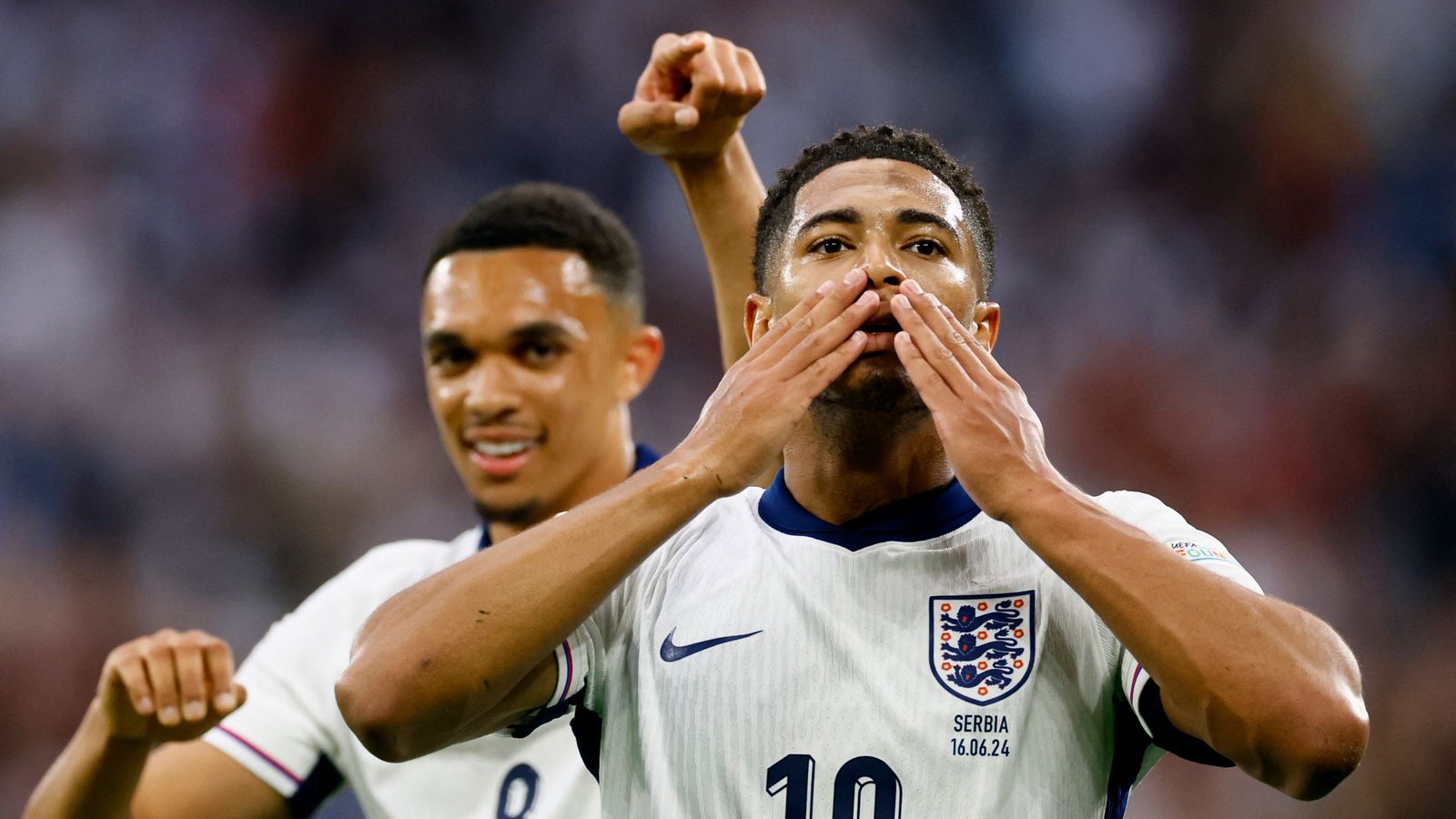 Bellingham Goal Helps England Beat Serbia 1-0 in Unconvincing Opener