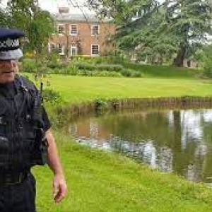 breaking-four-arrested-at-prime-ministers-constituency-home