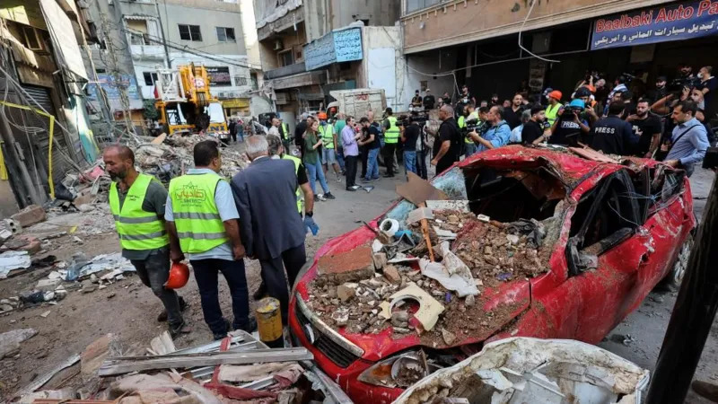 Leave Lebanon now, Starmer tells Britons