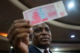 Zimbabwe’s Gold-backed Currency Loses Half its Value to the US Dollar